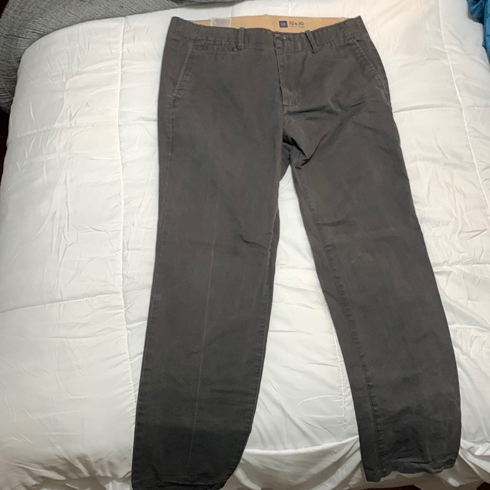 Gray gap cargo/dress khaki pants